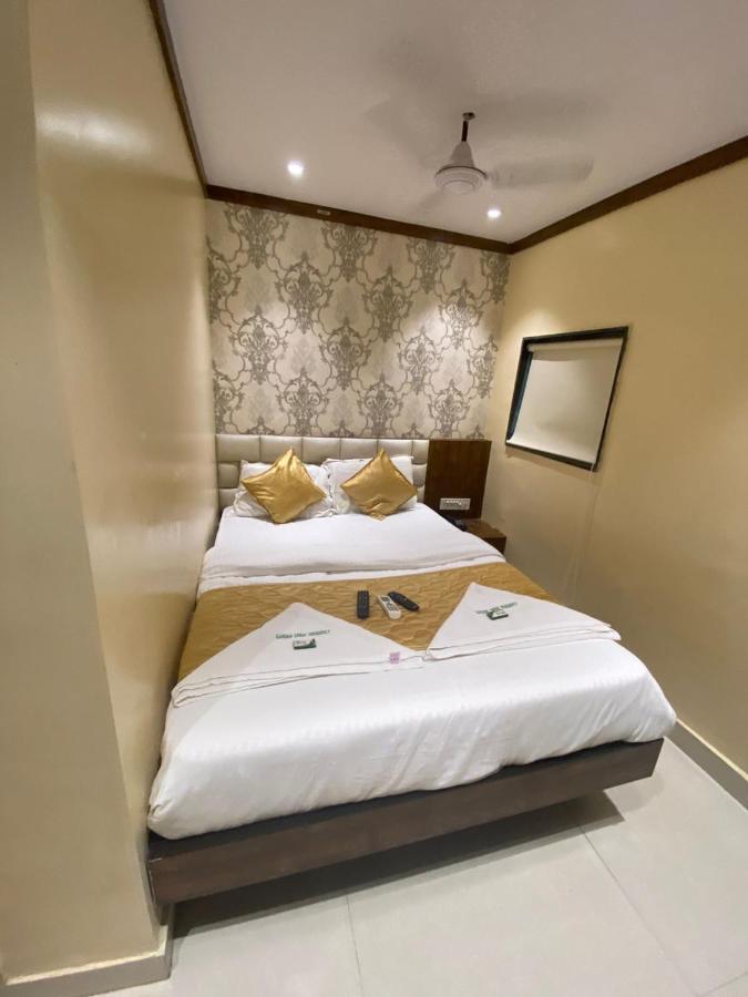 ホテル Garden Creek Residency - Near To Mumbai International Airport エクステリア 写真