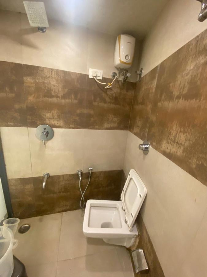 ホテル Garden Creek Residency - Near To Mumbai International Airport エクステリア 写真
