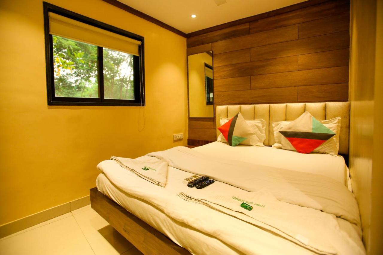 ホテル Garden Creek Residency - Near To Mumbai International Airport エクステリア 写真
