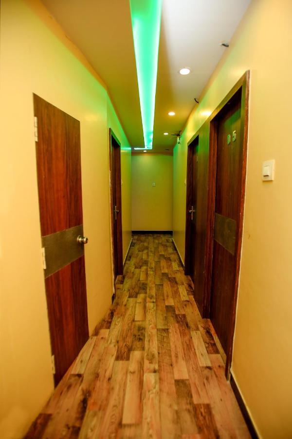 ホテル Garden Creek Residency - Near To Mumbai International Airport エクステリア 写真